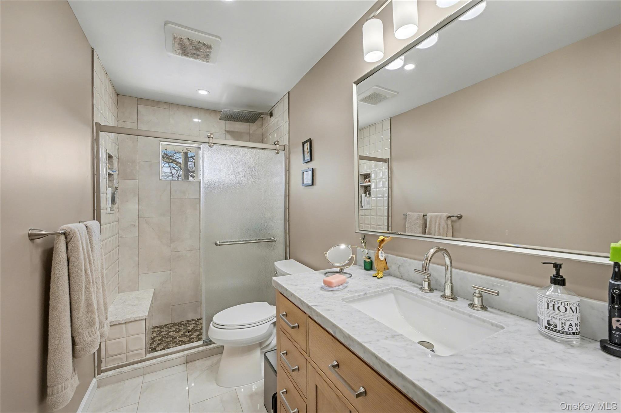 Single Family Richfield Street Nassau County, NY 11803, MLS-968012-25
