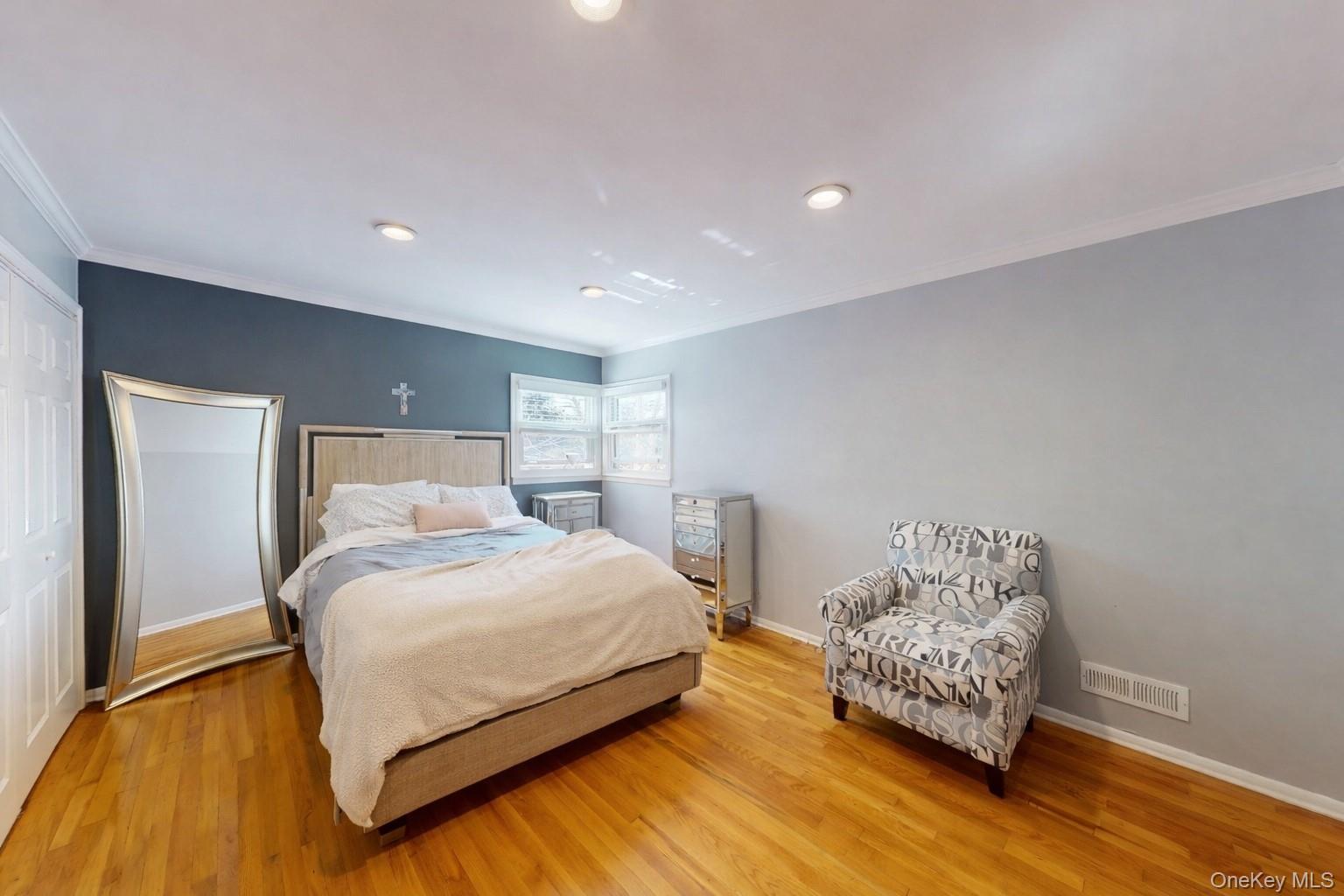 Single Family Richfield Street Nassau County, NY 11803, MLS-968012-26
