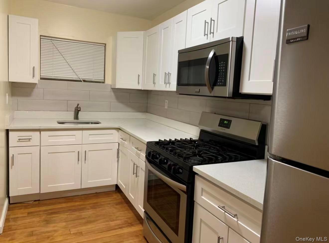 Single Family Dudley  Bronx, NY 10461, MLS-968039-13