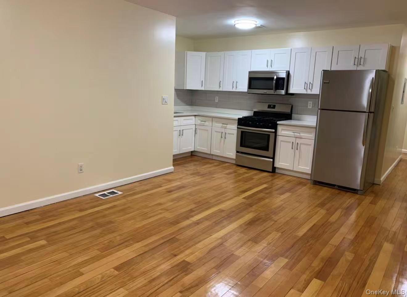 Single Family Dudley  Bronx, NY 10461, MLS-968039-14