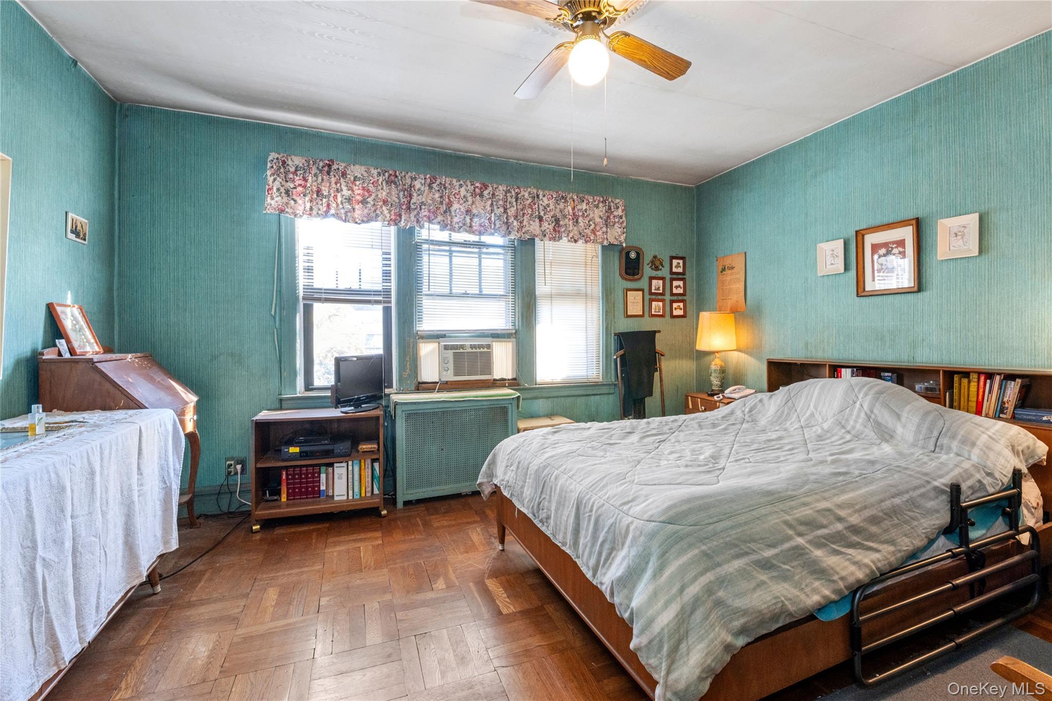 Single Family 35th  Brooklyn, NY 11210, MLS-968051-11