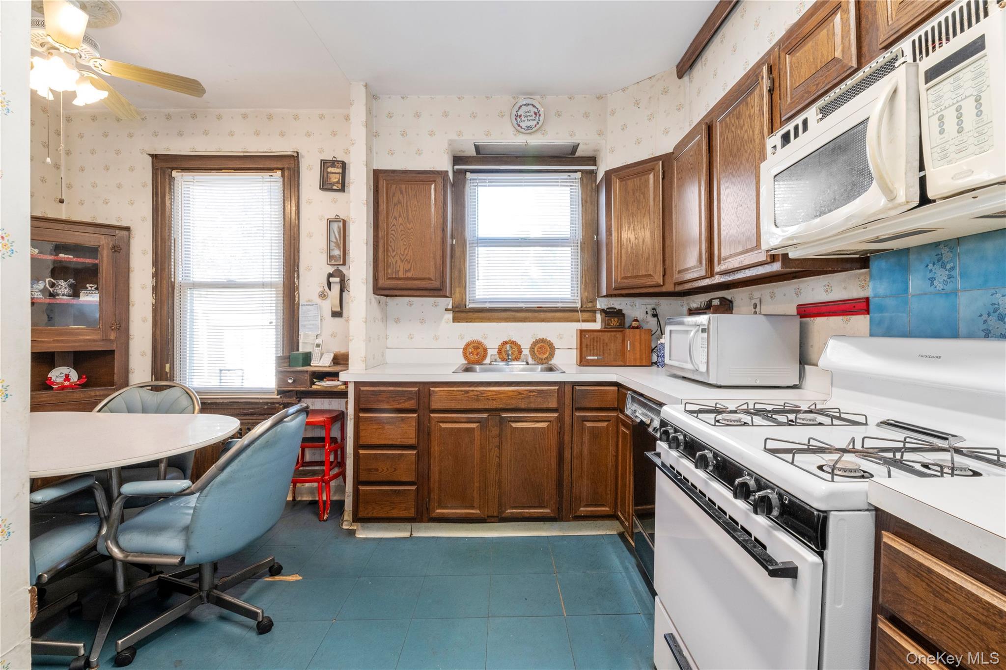 Single Family 35th  Brooklyn, NY 11210, MLS-968051-3