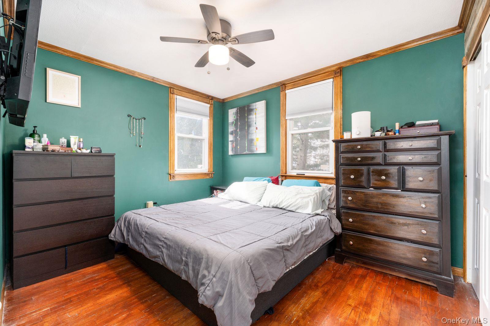 Single Family 10th  Suffolk County, NY 11704, MLS-968069-6