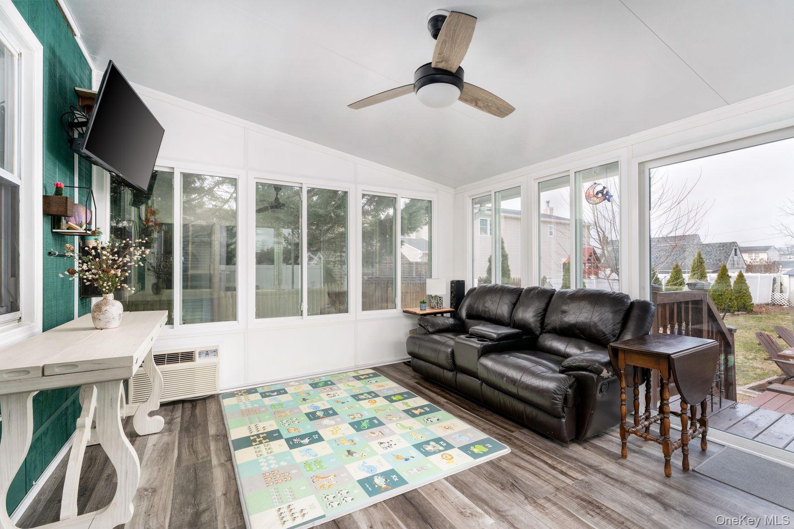 Single Family 10th  Suffolk County, NY 11704, MLS-968069-9