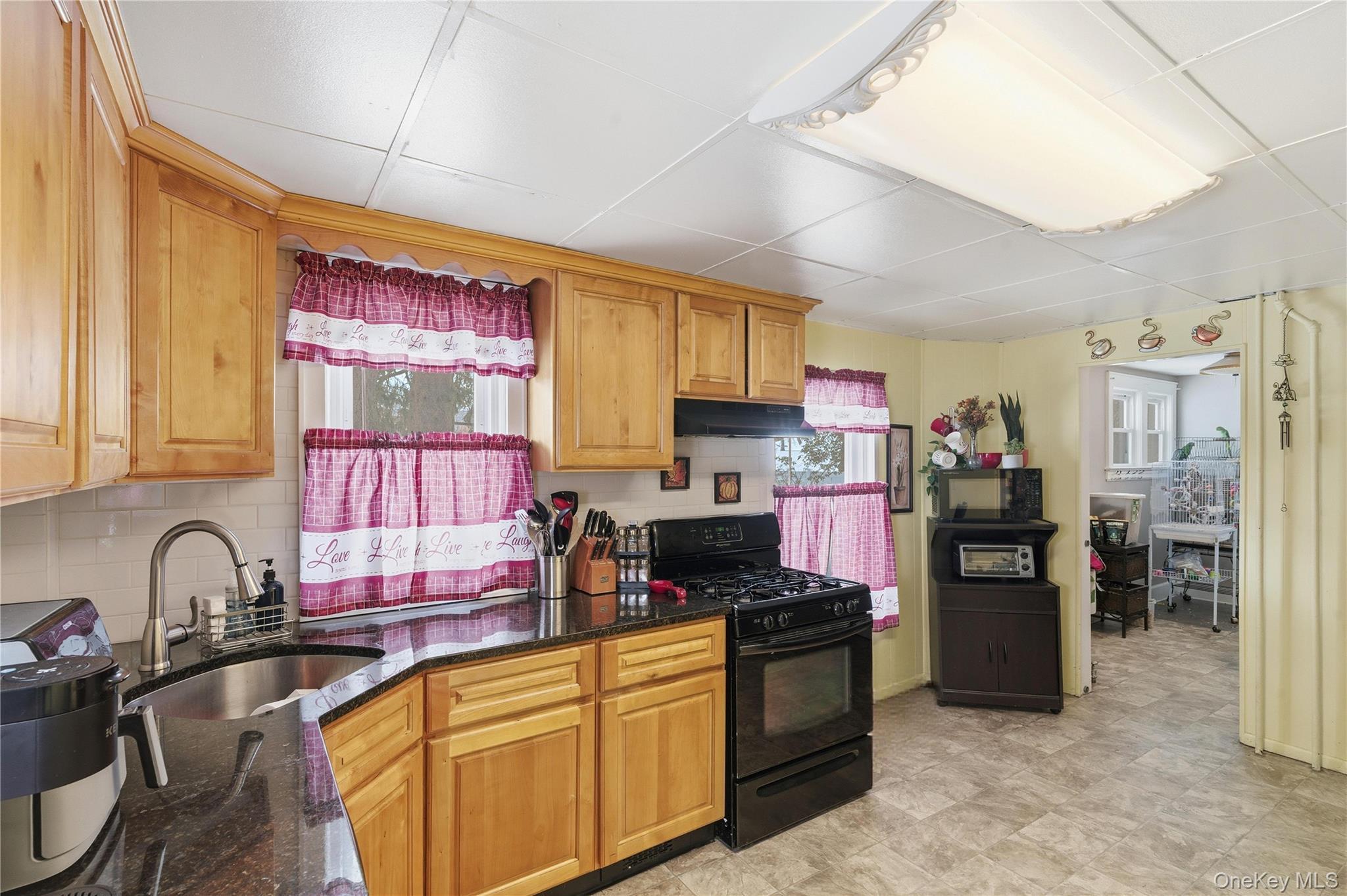 Single Family Washington  Nassau County, NY 11783, MLS-968082-12
