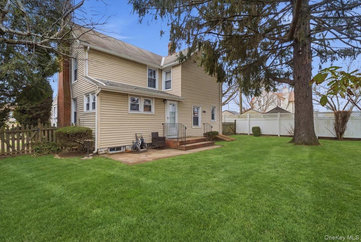 Single Family Washington  Nassau County, NY 11783, MLS-968082-3