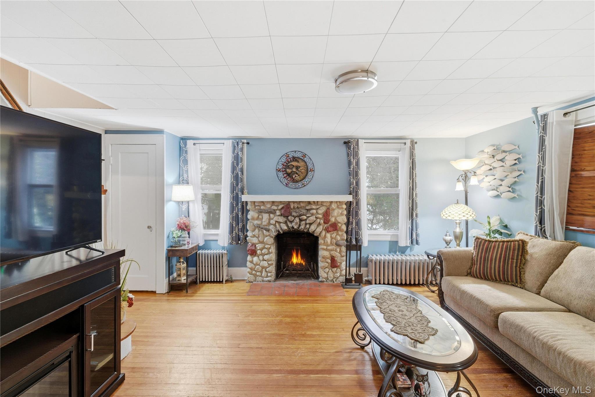 Single Family Washington  Nassau County, NY 11783, MLS-968082-6