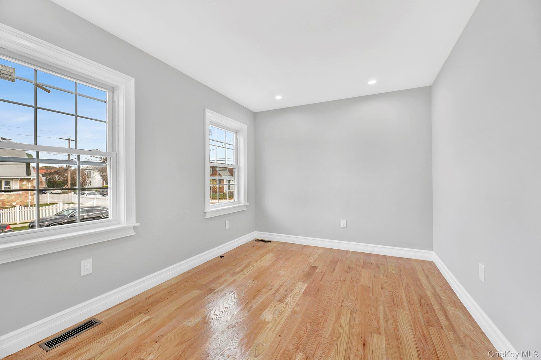 Single Family 134th Queens, NY 11434, MLS-968089-11