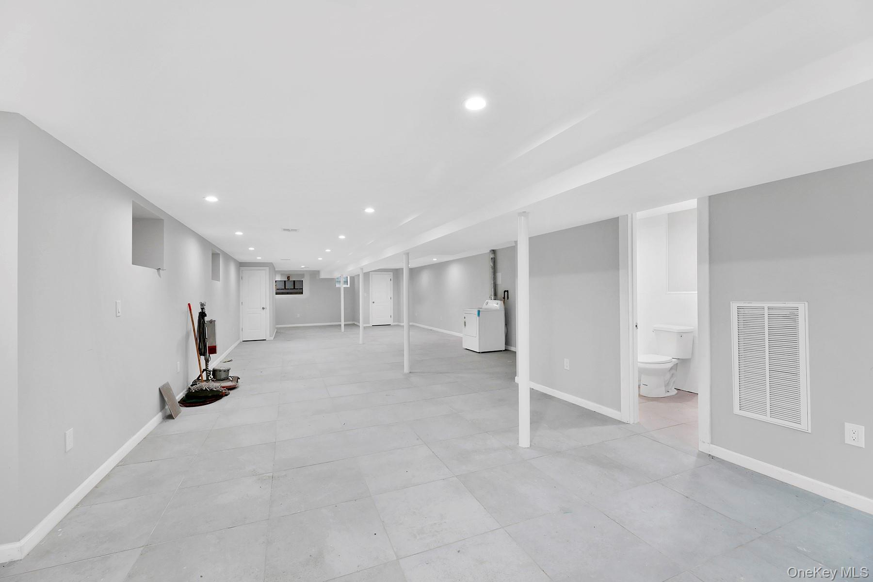 Single Family 134th Queens, NY 11434, MLS-968089-12