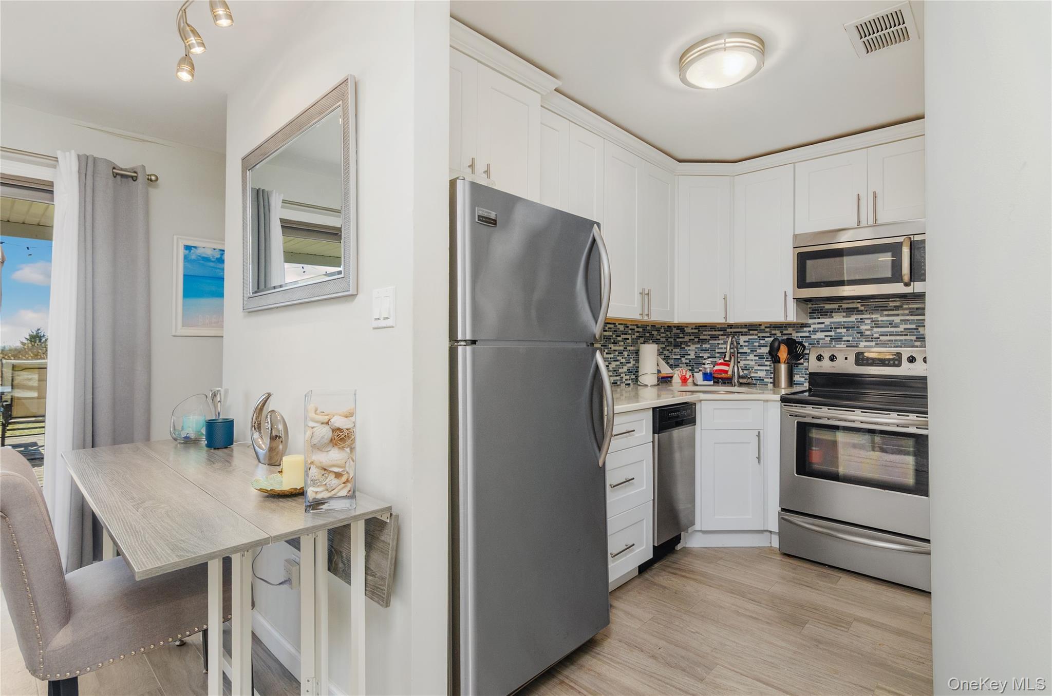 Coop Tiana  Suffolk County, NY 11946, MLS-968092-7