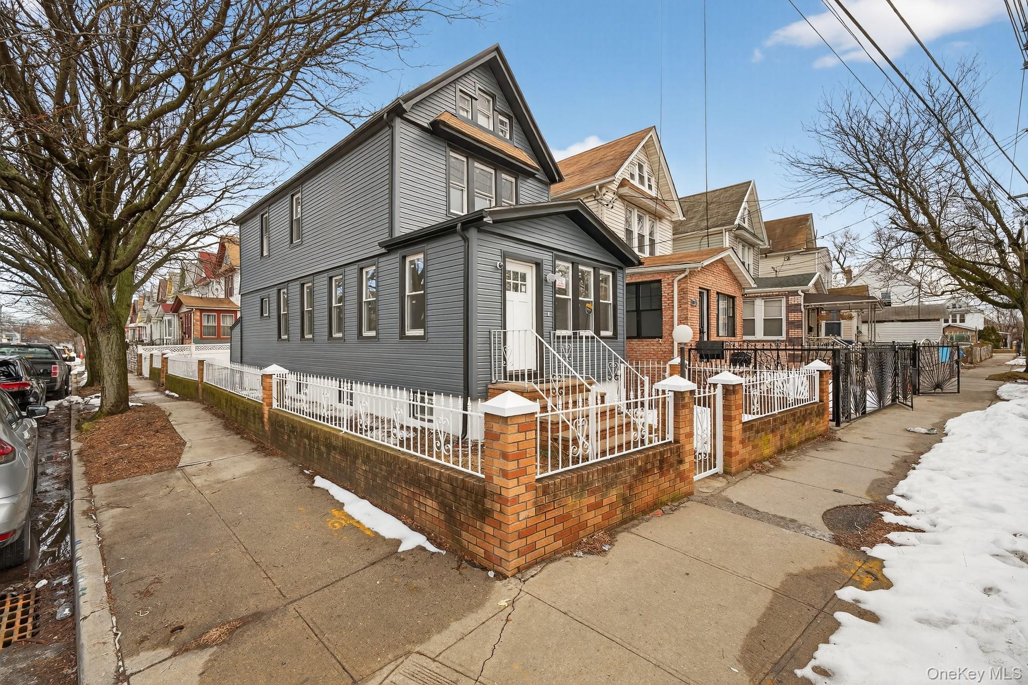 Single Family Liverpool  Queens, NY 11435, MLS-968104-17