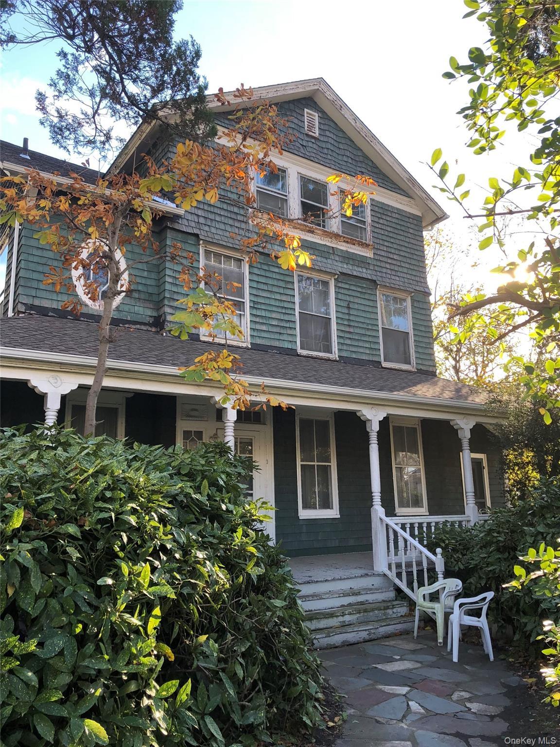 Single Family Healy  Queens, NY 11691, MLS-968129-2