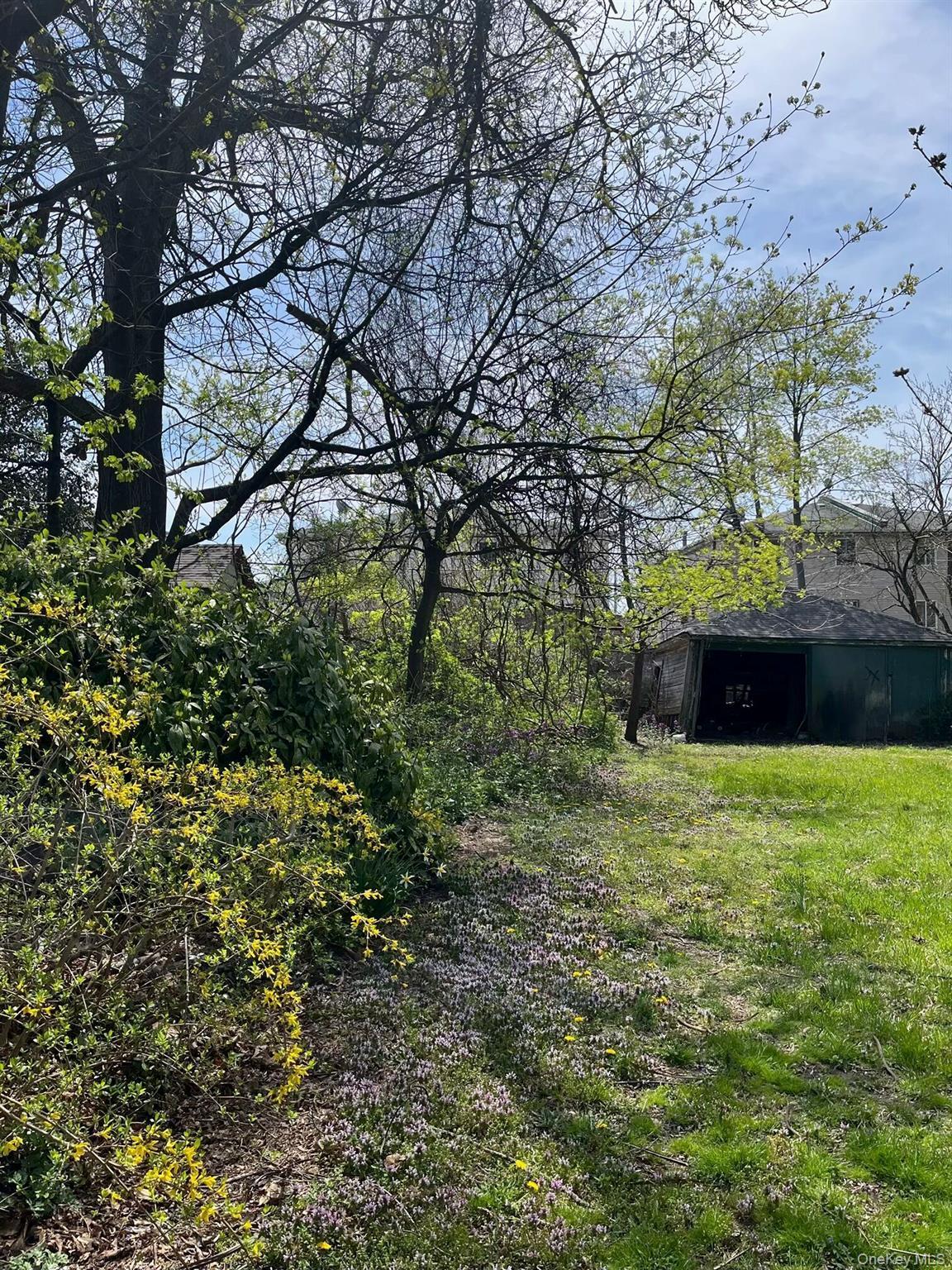 Single Family Healy  Queens, NY 11691, MLS-968129-4