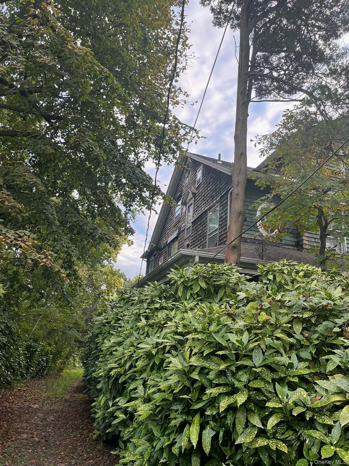 Single Family Healy  Queens, NY 11691, MLS-968129-6