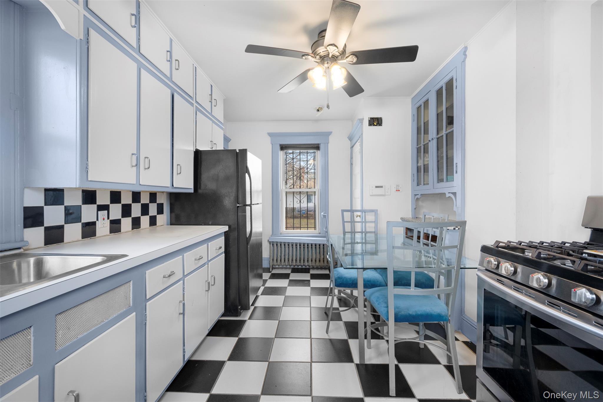 Single Family Bennett Nassau County, NY 11550, MLS-968147-16