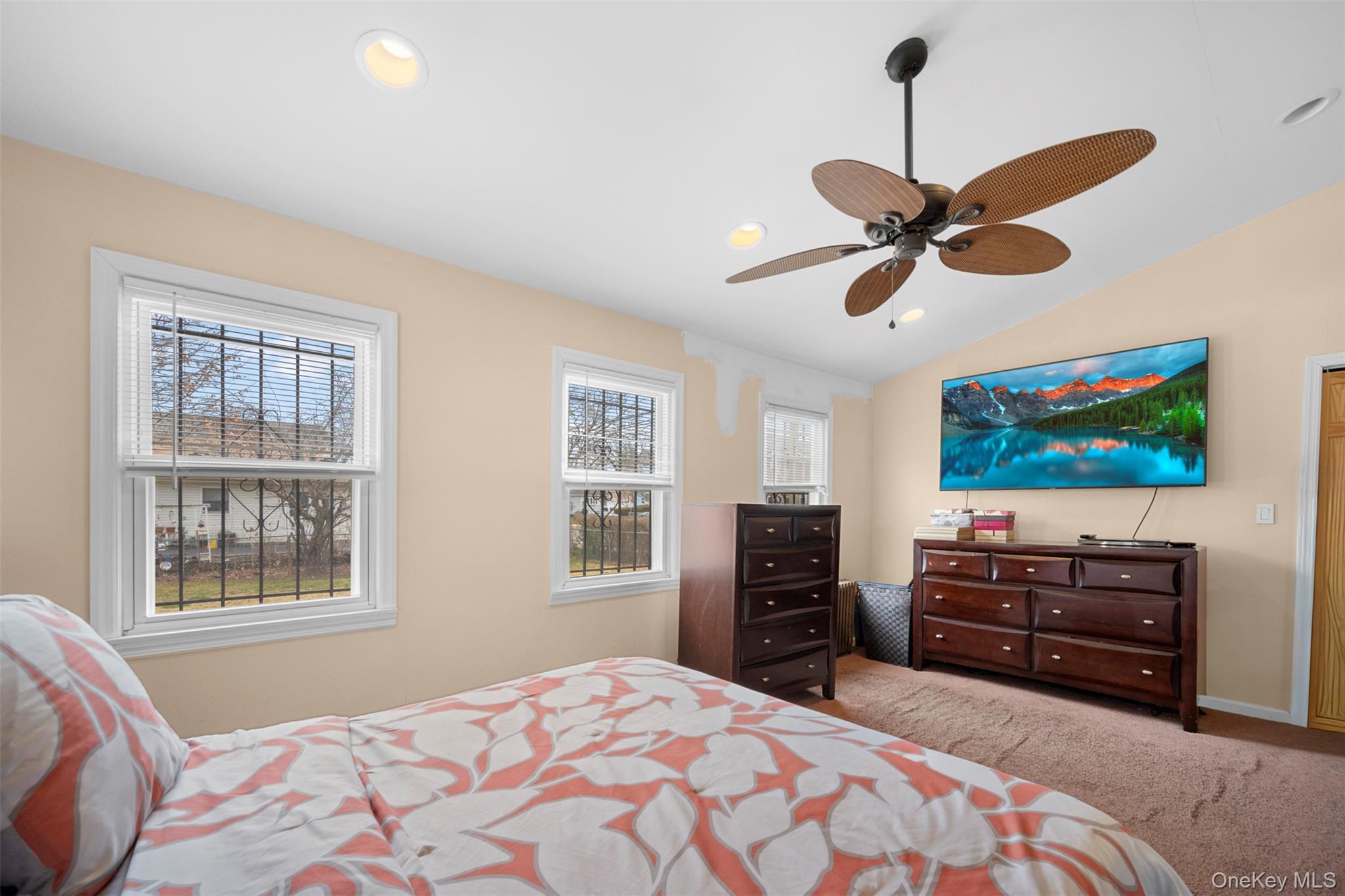 Single Family Bennett Nassau County, NY 11550, MLS-968147-22