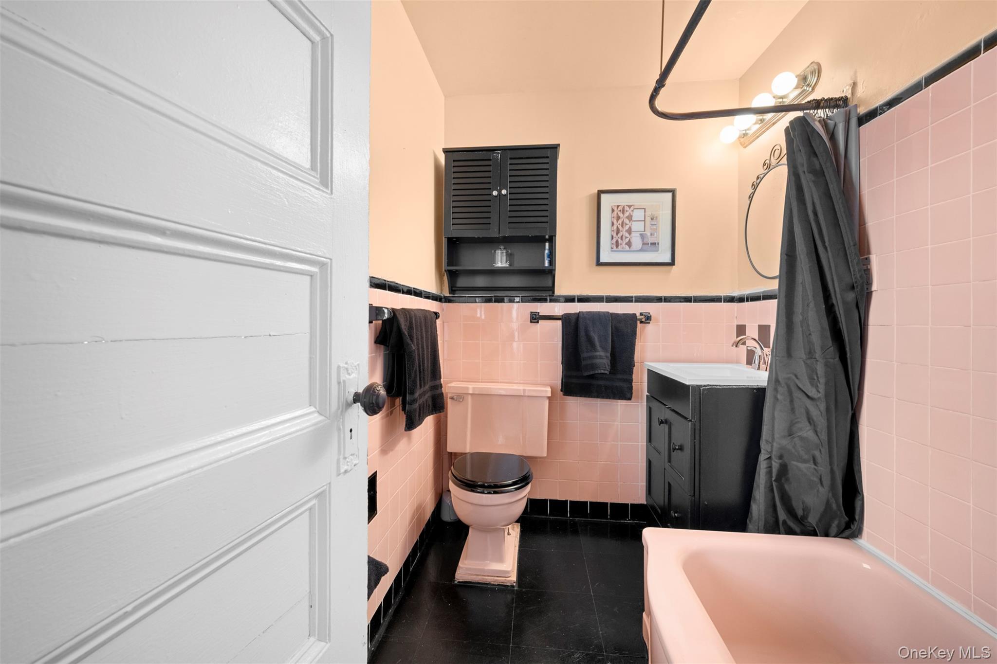 Single Family Bennett Nassau County, NY 11550, MLS-968147-24