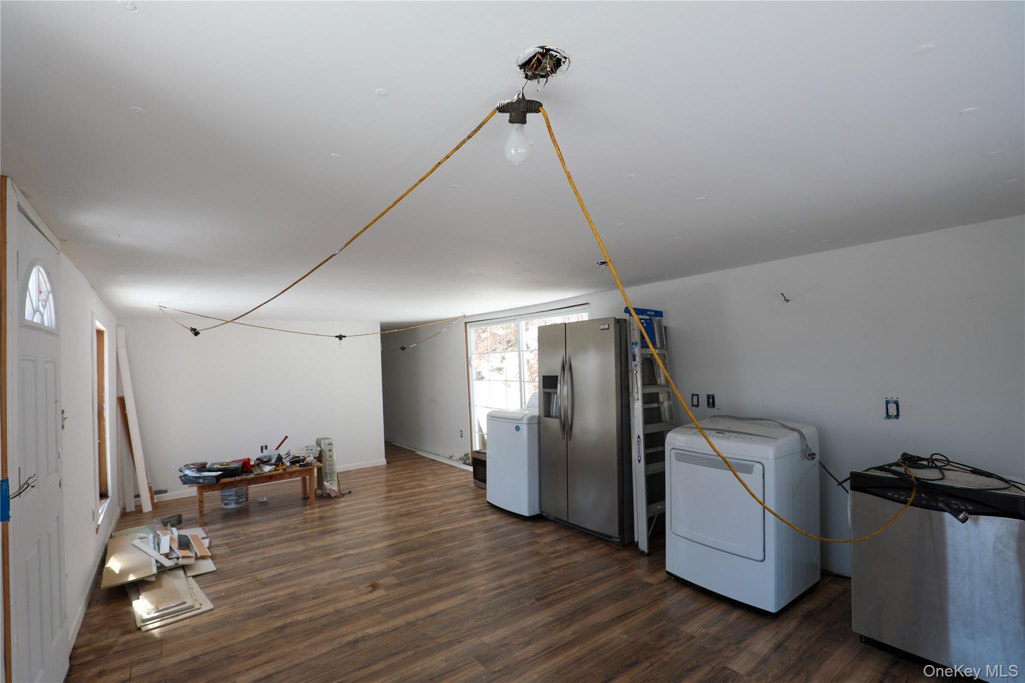 Single Family Broadway  Ulster County, NY 12429, MLS-968161-22