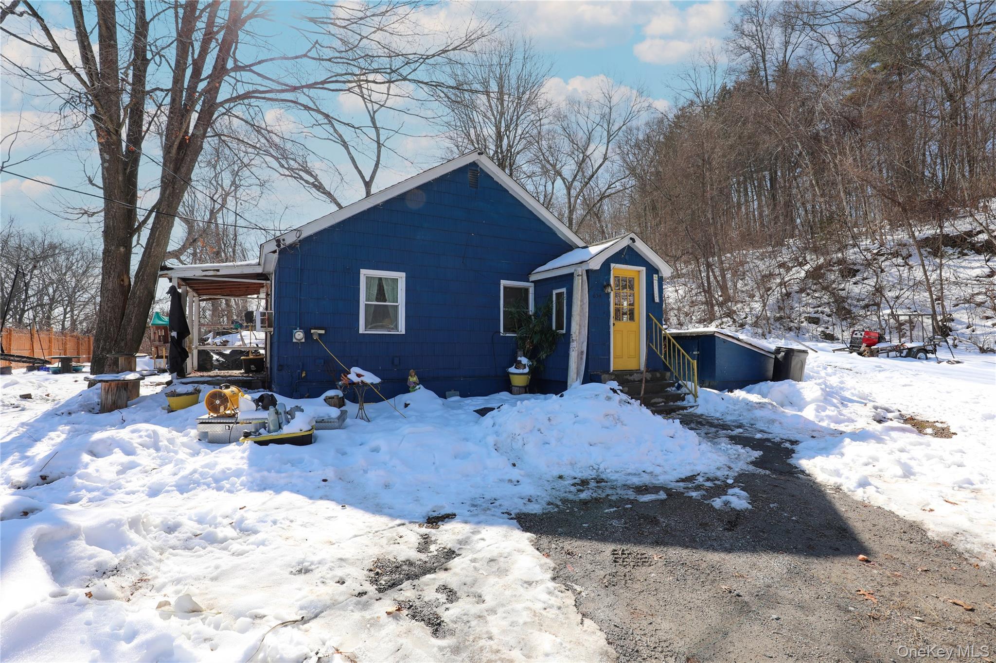 Single Family Broadway  Ulster County, NY 12429, MLS-968161-3