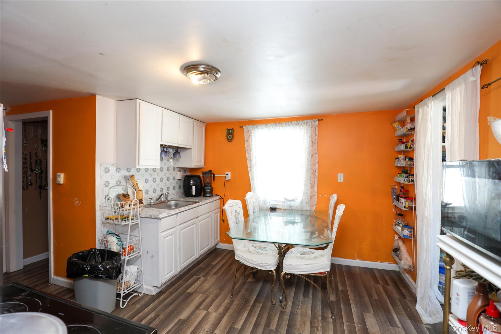 Single Family Broadway  Ulster County, NY 12429, MLS-968161-7