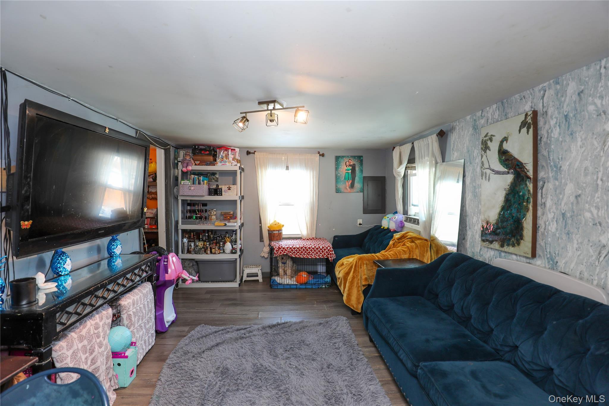 Single Family Broadway  Ulster County, NY 12429, MLS-968161-8