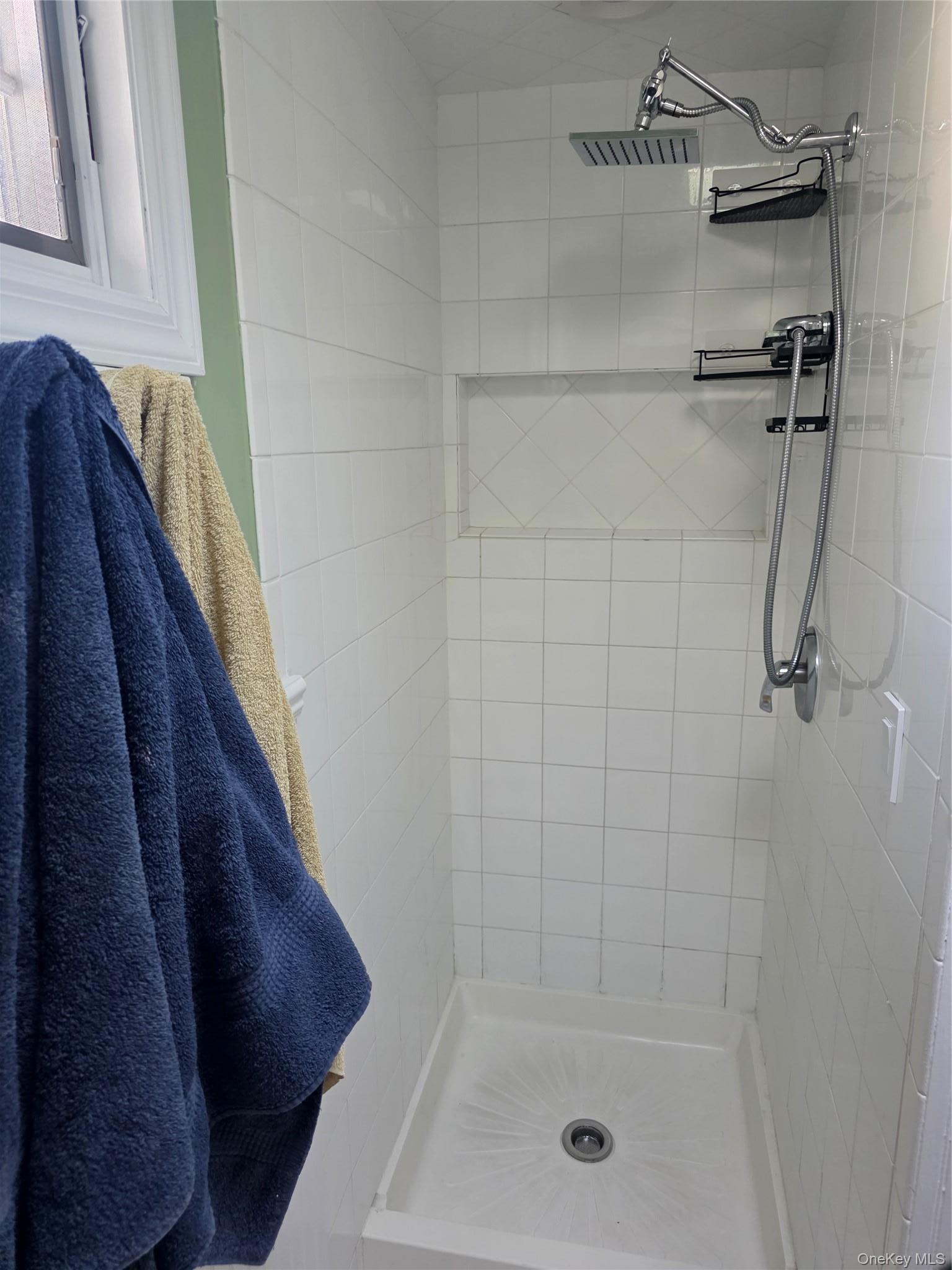 Single Family Lincoln  Suffolk County, NY 11946, MLS-968169-14