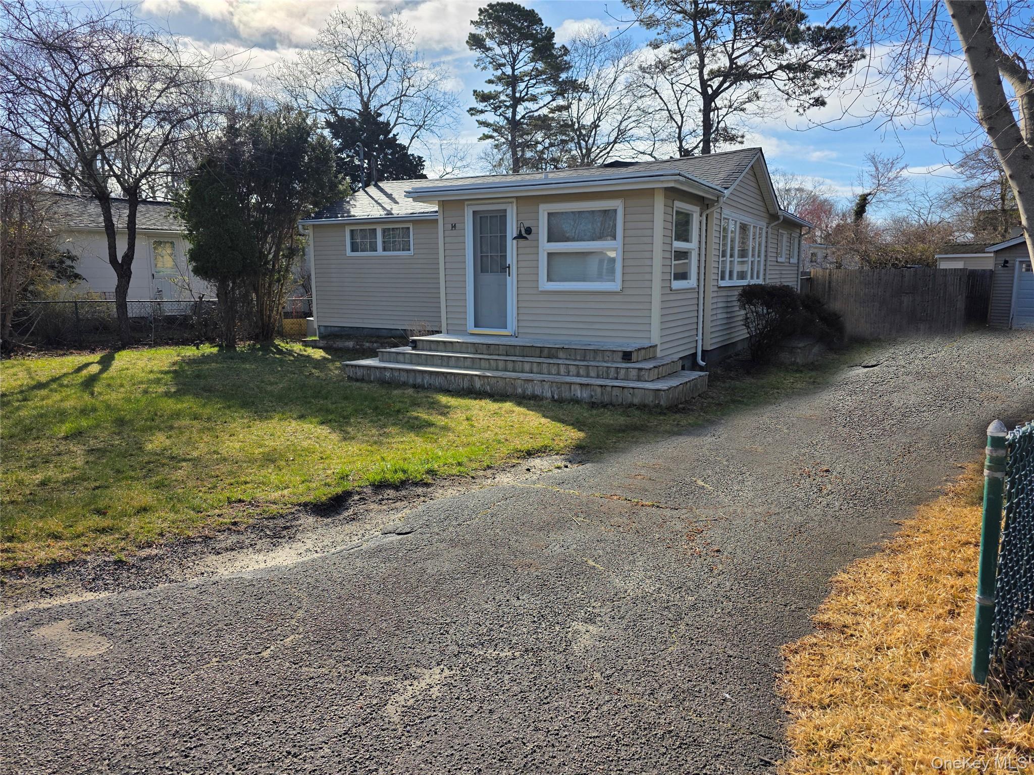 Single Family Lincoln  Suffolk County, NY 11946, MLS-968169-3