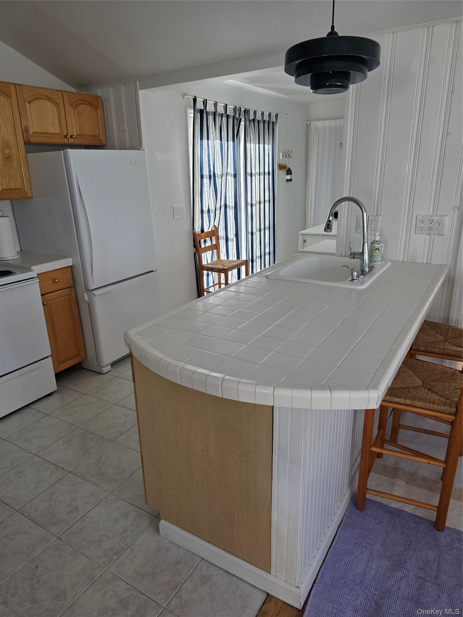 Single Family Lincoln  Suffolk County, NY 11946, MLS-968169-8