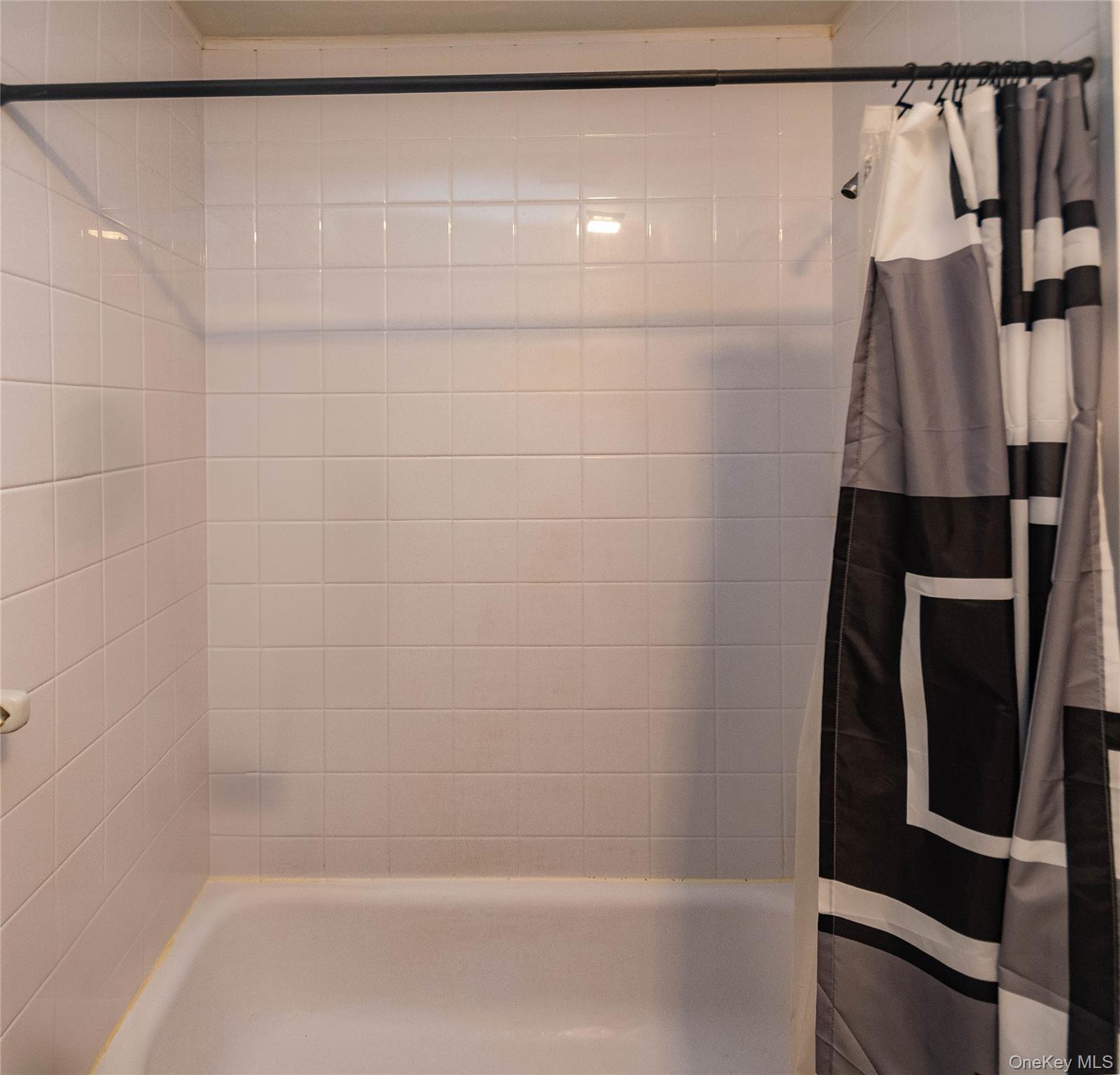 Single Family Reggie Dutchess County, NY 12590, MLS-968214-20