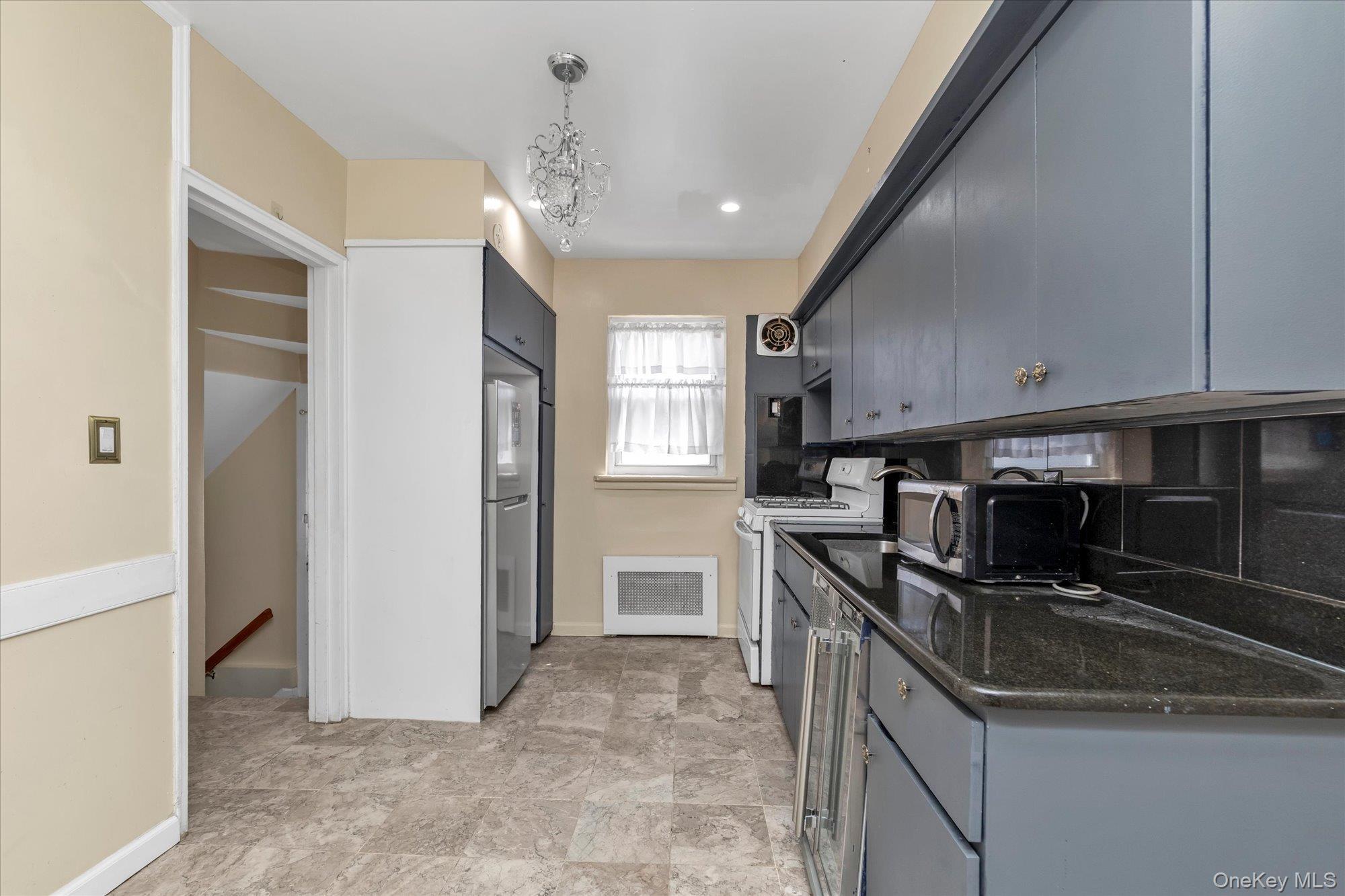 Single Family Ann  Nassau County, NY 11580, MLS-968236-9