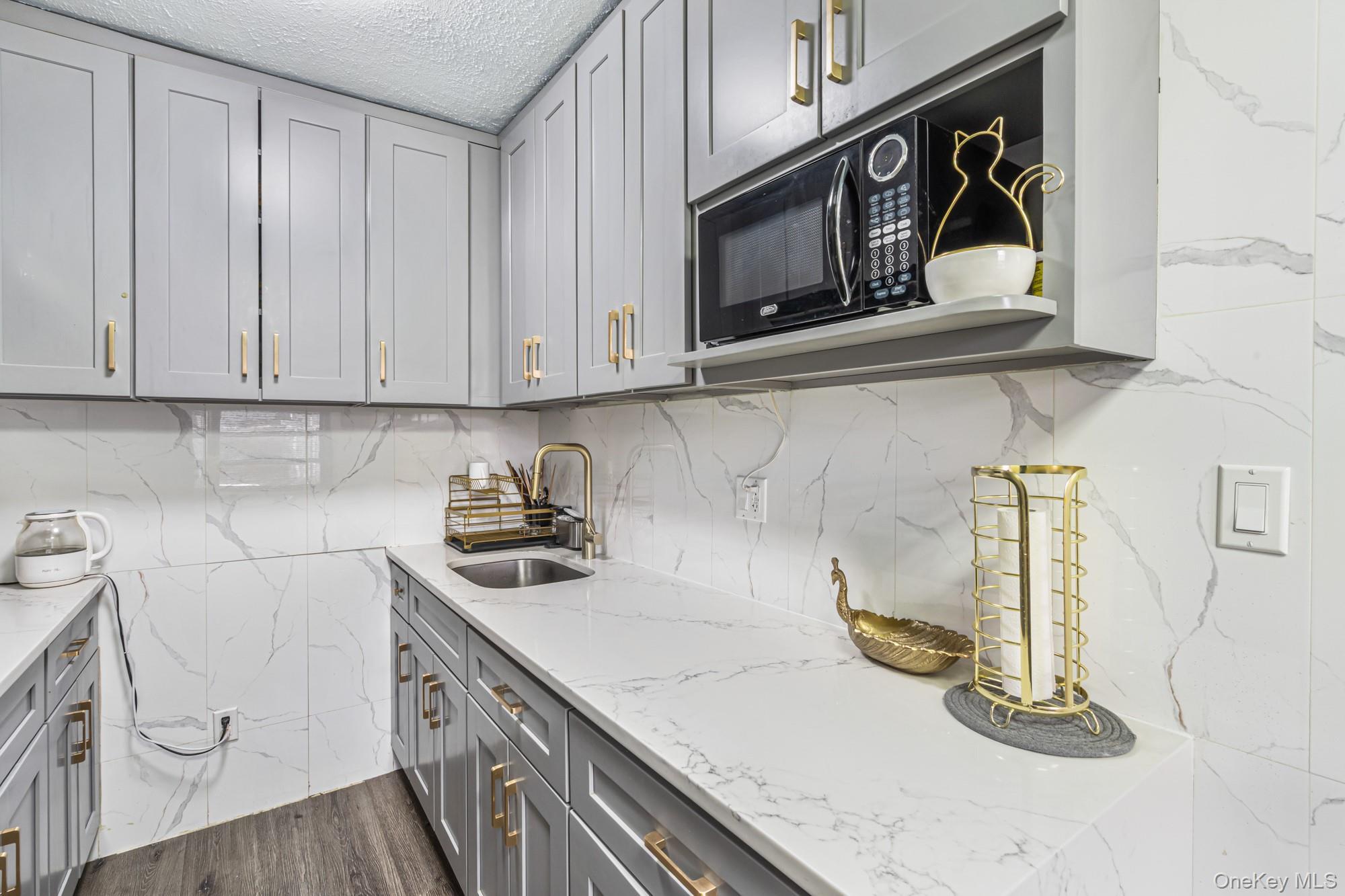 Coop 166th Queens, NY 11357, MLS-968240-14