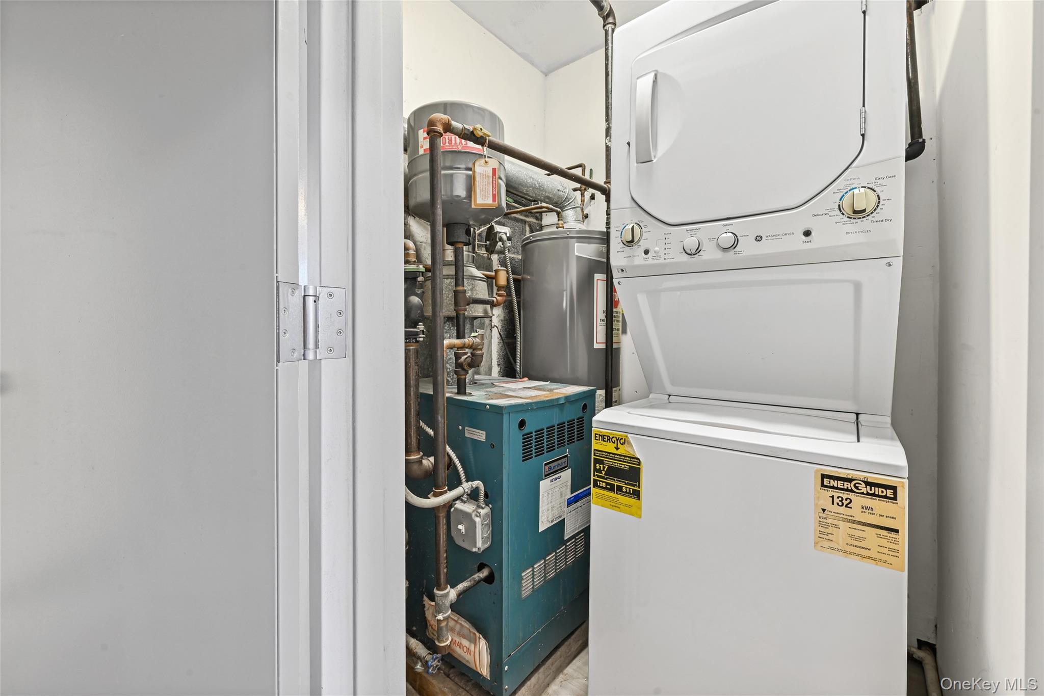 Single Family 27th Queens, NY 11354, MLS-968241-13