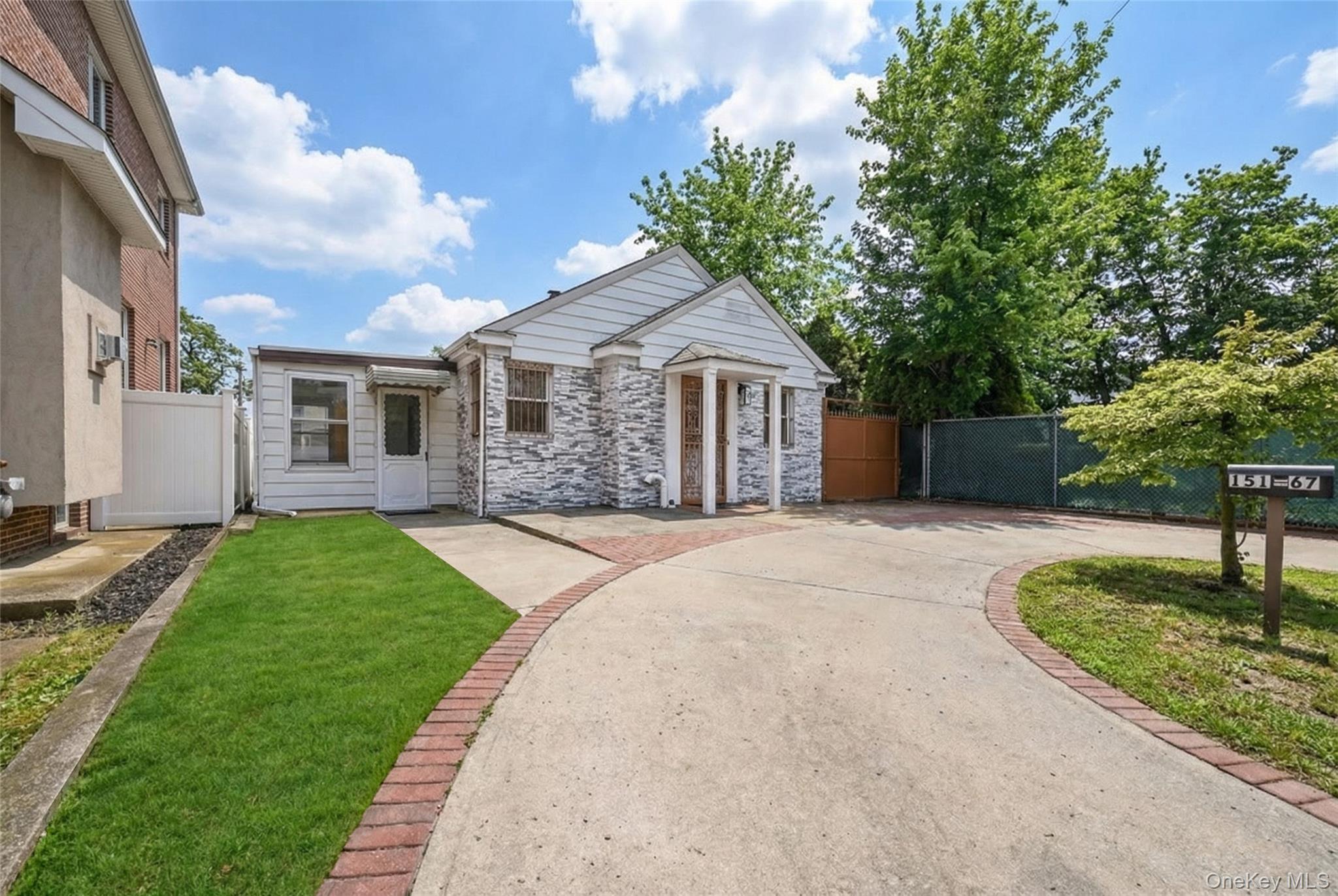 Single Family 27th Queens, NY 11354, MLS-968241-2