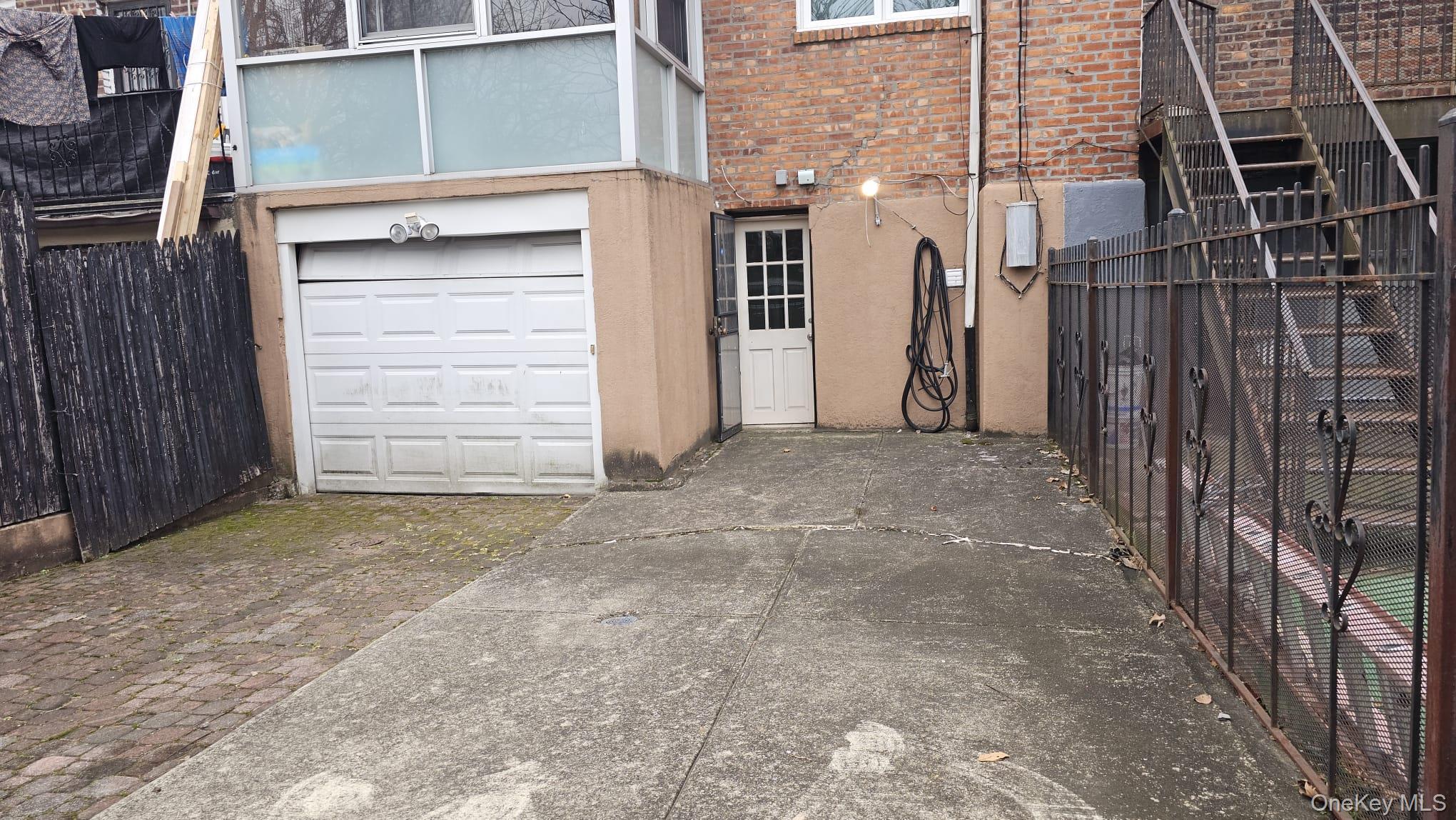 Single Family 25th  Queens, NY 11370, MLS-968275-22