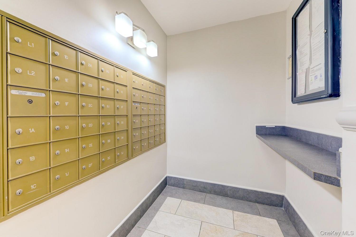 Coop Thornton  Queens, NY 11375, MLS-968317-5