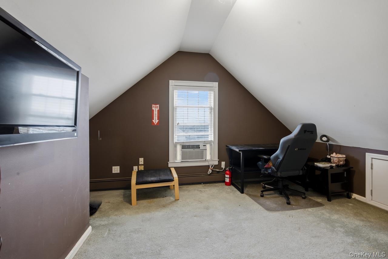 Single Family Smith  Suffolk County, NY 11751, MLS-968322-21