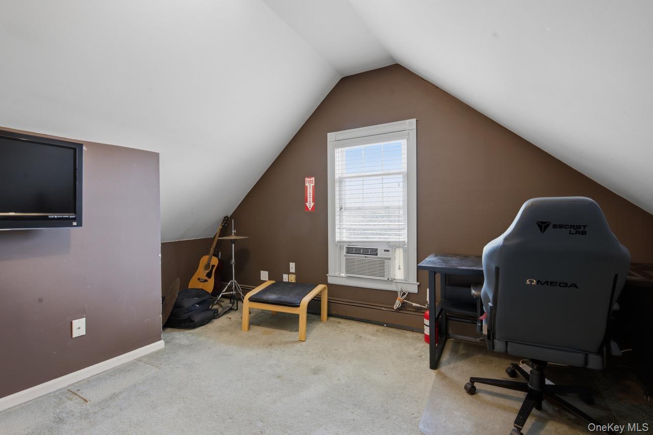 Single Family Smith  Suffolk County, NY 11751, MLS-968322-22