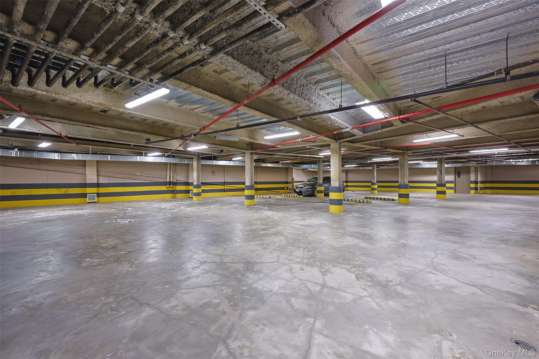 Condo Union  Queens, NY 11354, MLS-968323-26