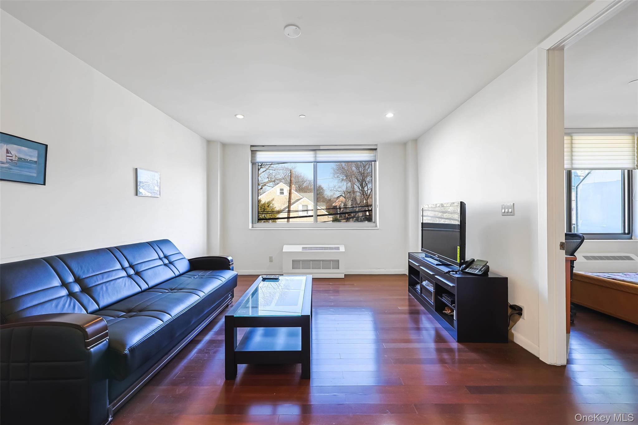 Condo Union  Queens, NY 11354, MLS-968323-4