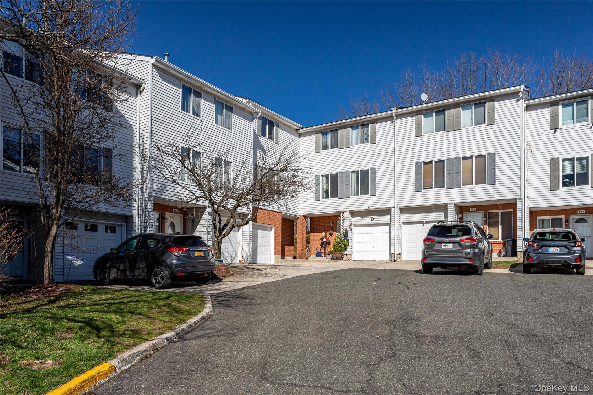 Condo Ilyssa  Staten Island, NY 10312, MLS-968329-3