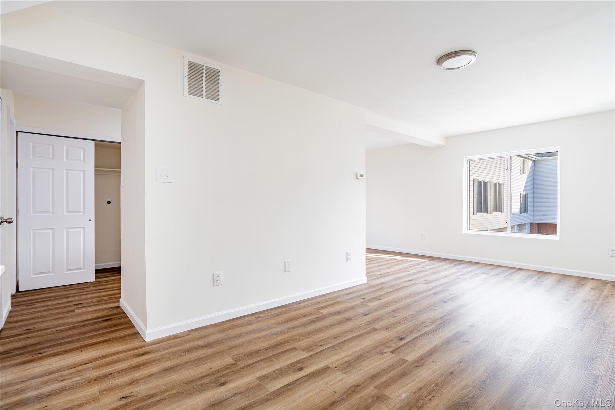 Condo Ilyssa  Staten Island, NY 10312, MLS-968329-9