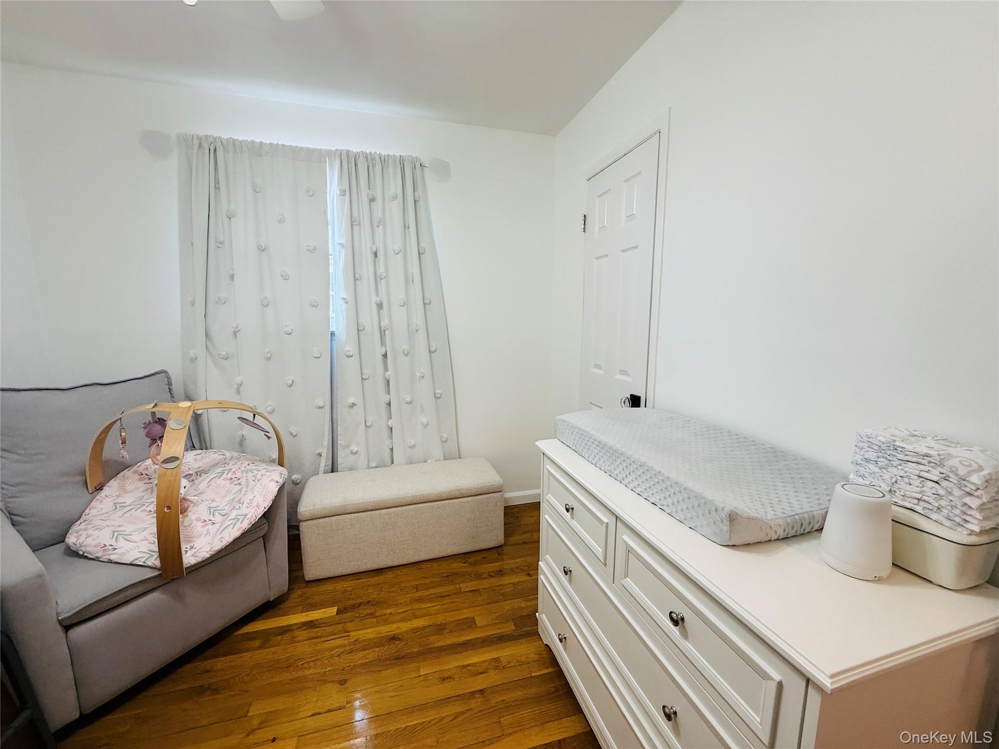 Single Family Waring  Bronx, NY 10469, MLS-968346-15