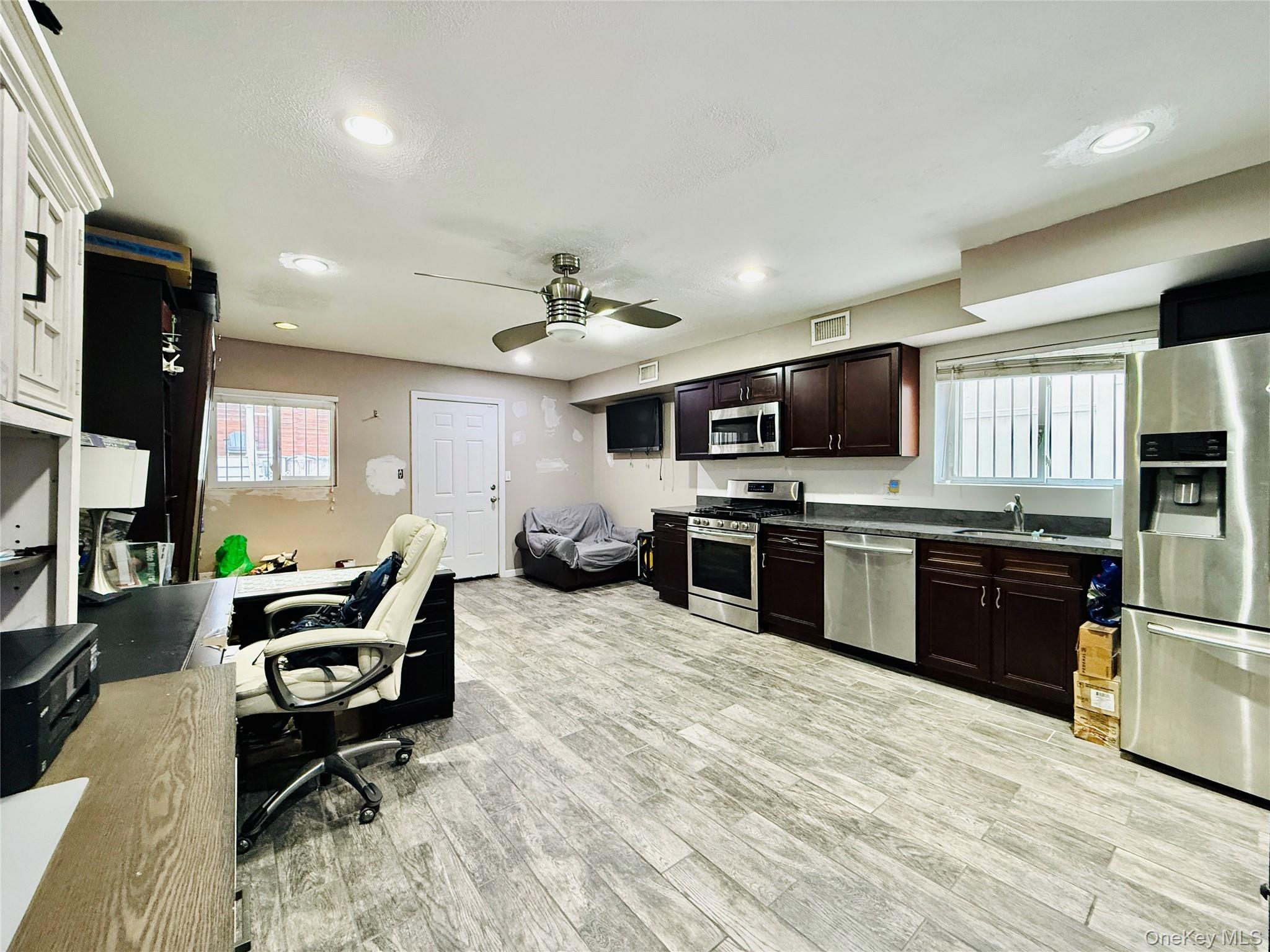 Single Family Waring  Bronx, NY 10469, MLS-968346-24