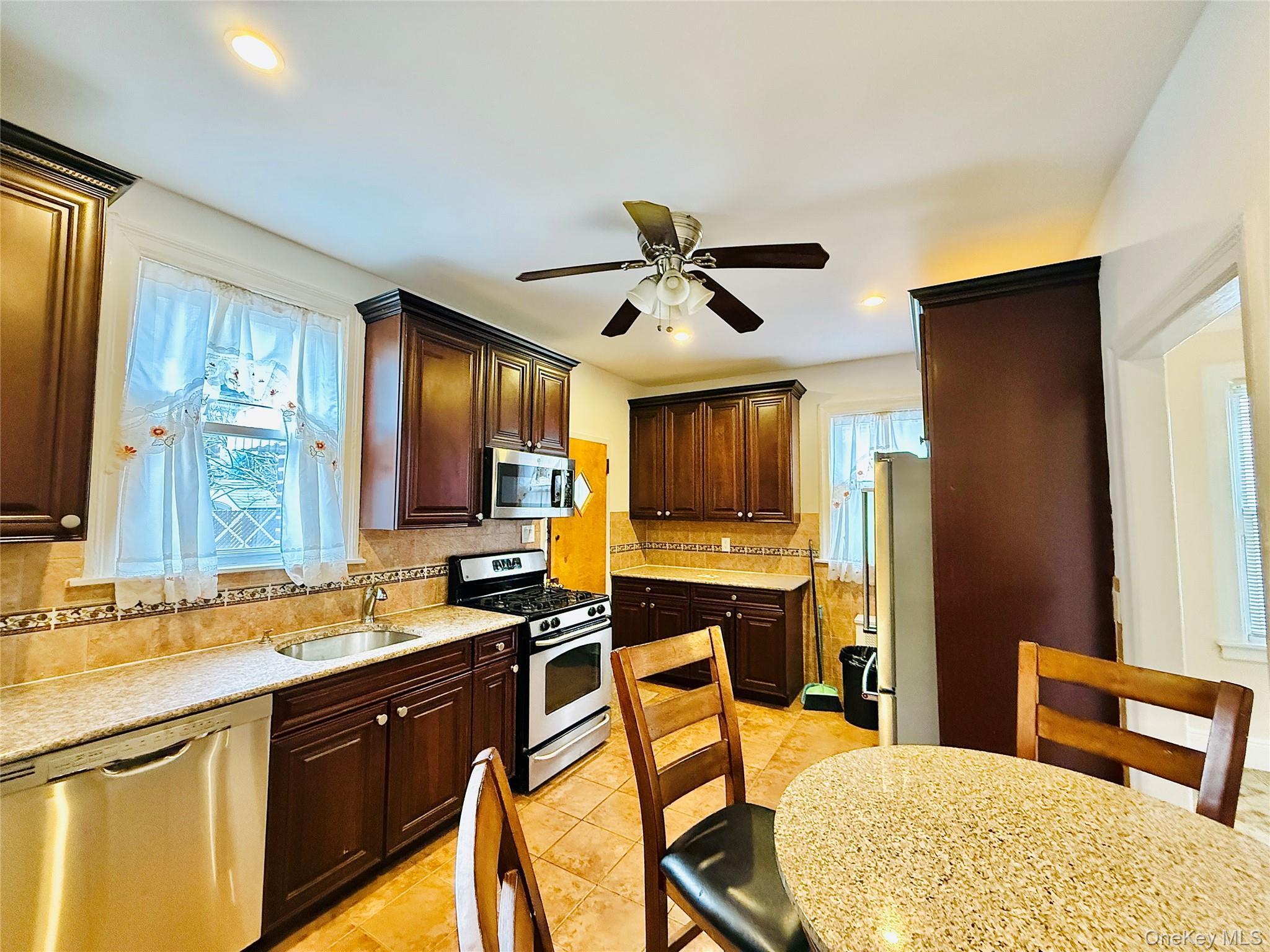 Single Family Willow  Bronx, NY 10461, MLS-968347-11