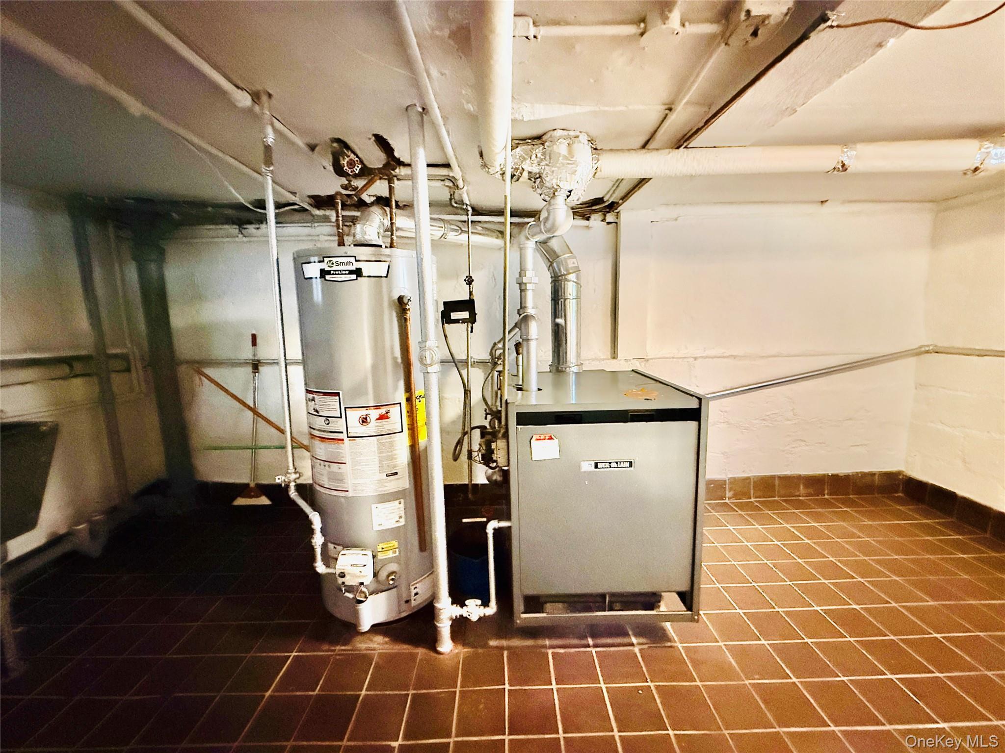 Single Family Willow  Bronx, NY 10461, MLS-968347-27