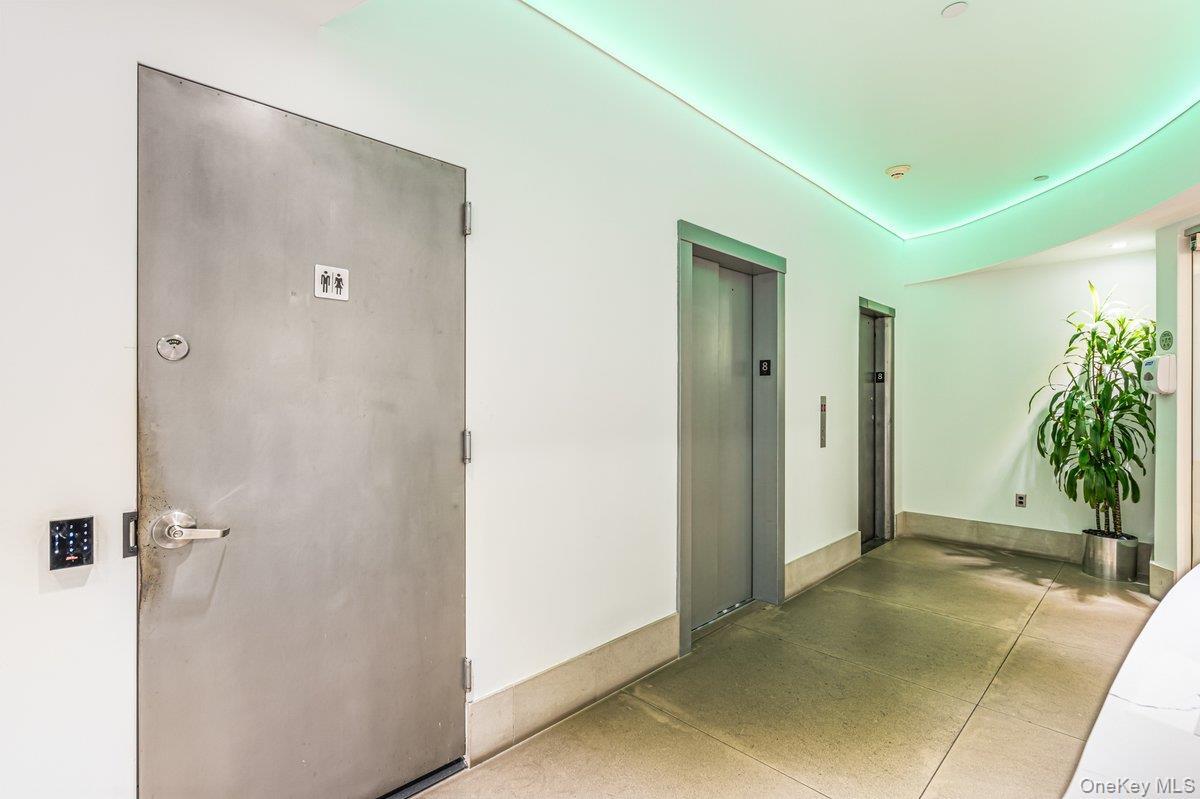 Commercial Lease 29th  Manhattan, NY 10001, MLS-968357-9