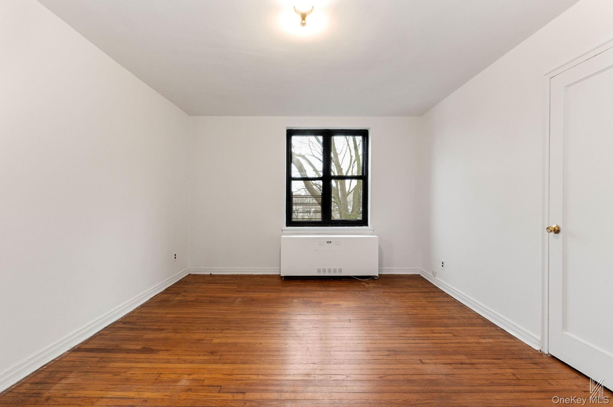 Condo 79th Queens, NY 11370, MLS-968358-10