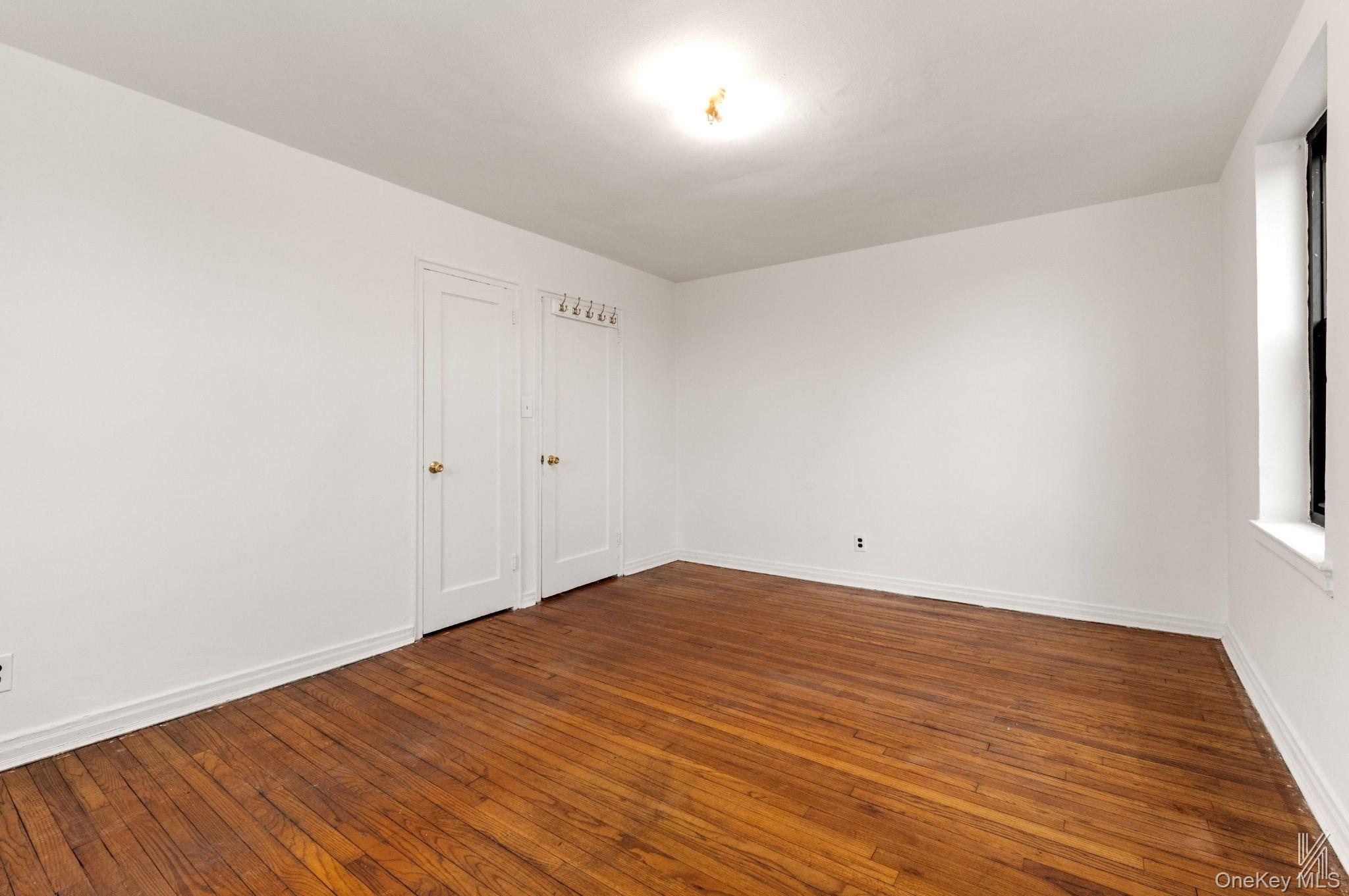 Condo 79th Queens, NY 11370, MLS-968358-6