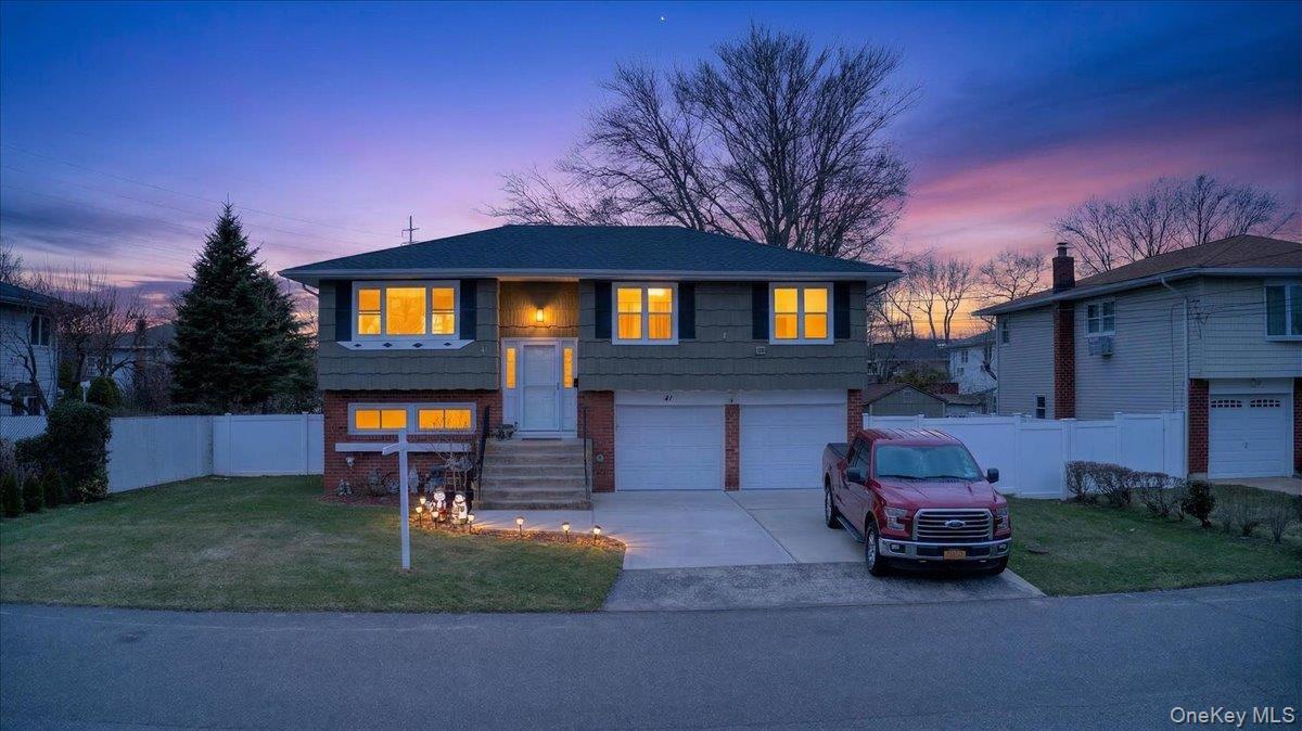 Single Family Kings  Suffolk County, NY 11757, MLS-968372-2