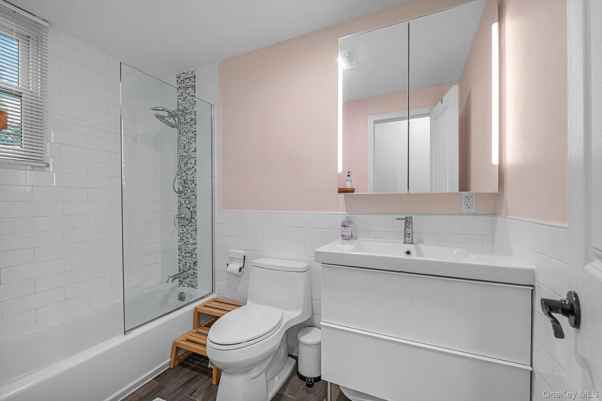 Single Family 215th  Queens, NY 11361, MLS-968431-9